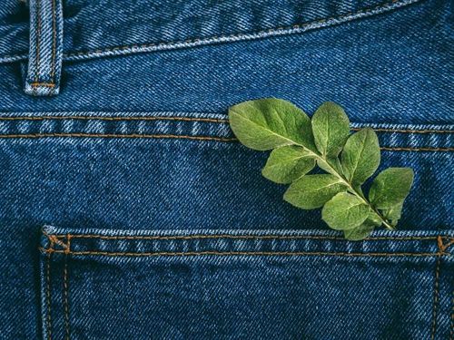 Eine sicherere, umweltfreundlichere Alternative zu Kaliumpermanganat für die Denim-Veredelung